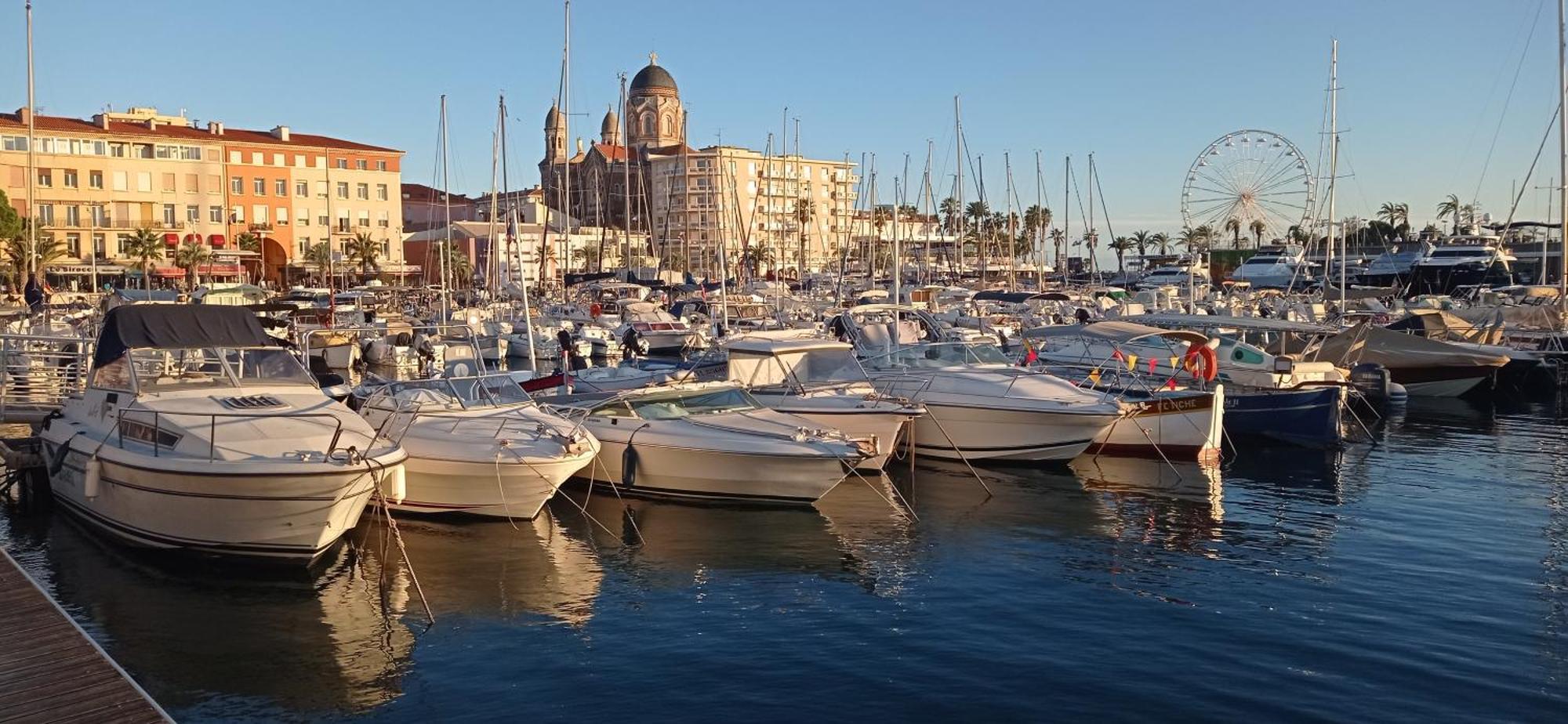 Maison Au Calme Avec Jardin Et Piscine Saint Raphael Exteriér fotografie
